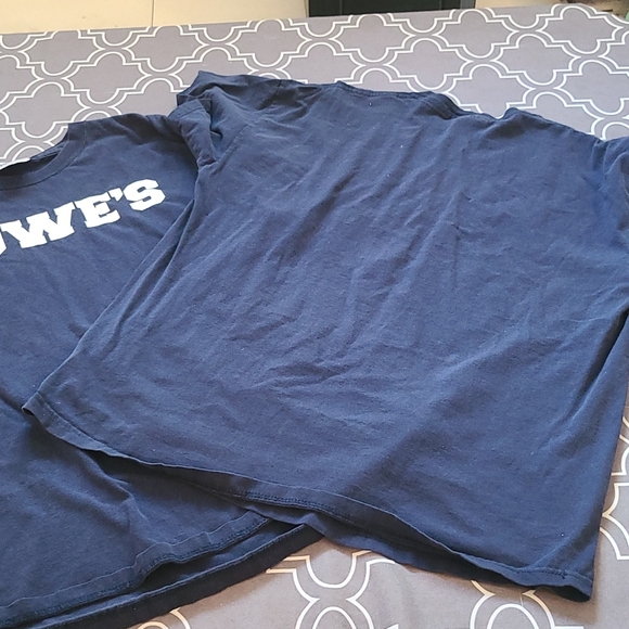 Dark blue Lowe's t-shirts, pair, one is a big more worn (see lettering). XL - Picture 6 of 6